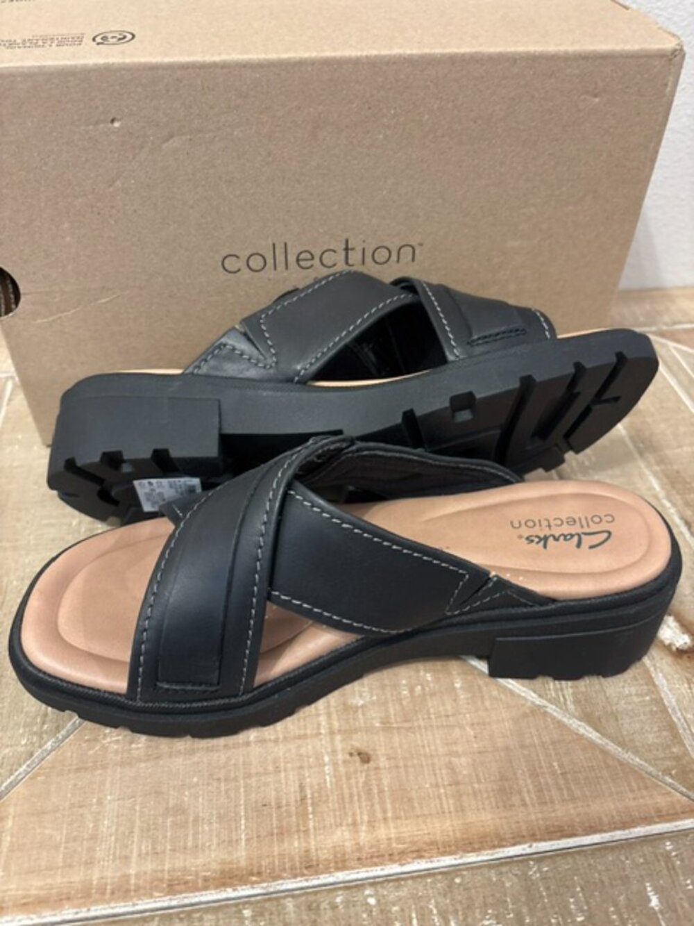 Clarks Collection Leather Slide Sandals - Coast Cross Size: 8.5 - Picture 3 of 5